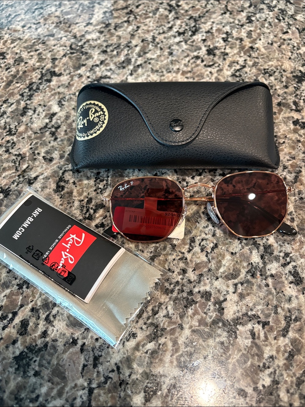 NWT Ray-Ban Women’s Gold Frame Sunglasses